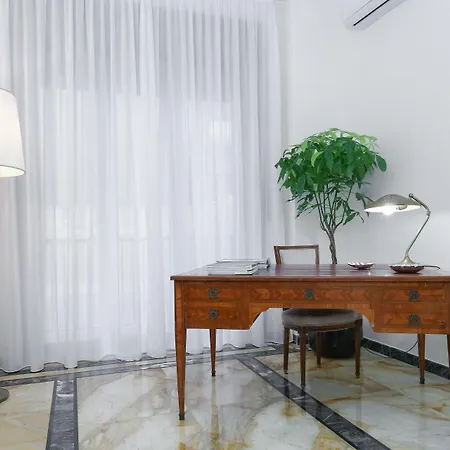 Starhost - Golden شقة