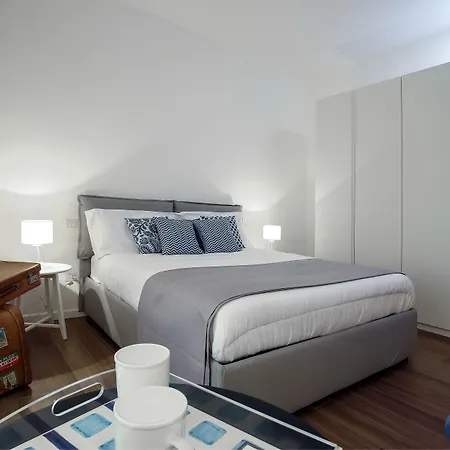 Starhost - Golden ساليرنو