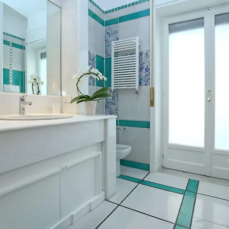 Starhost - Golden ساليرنو